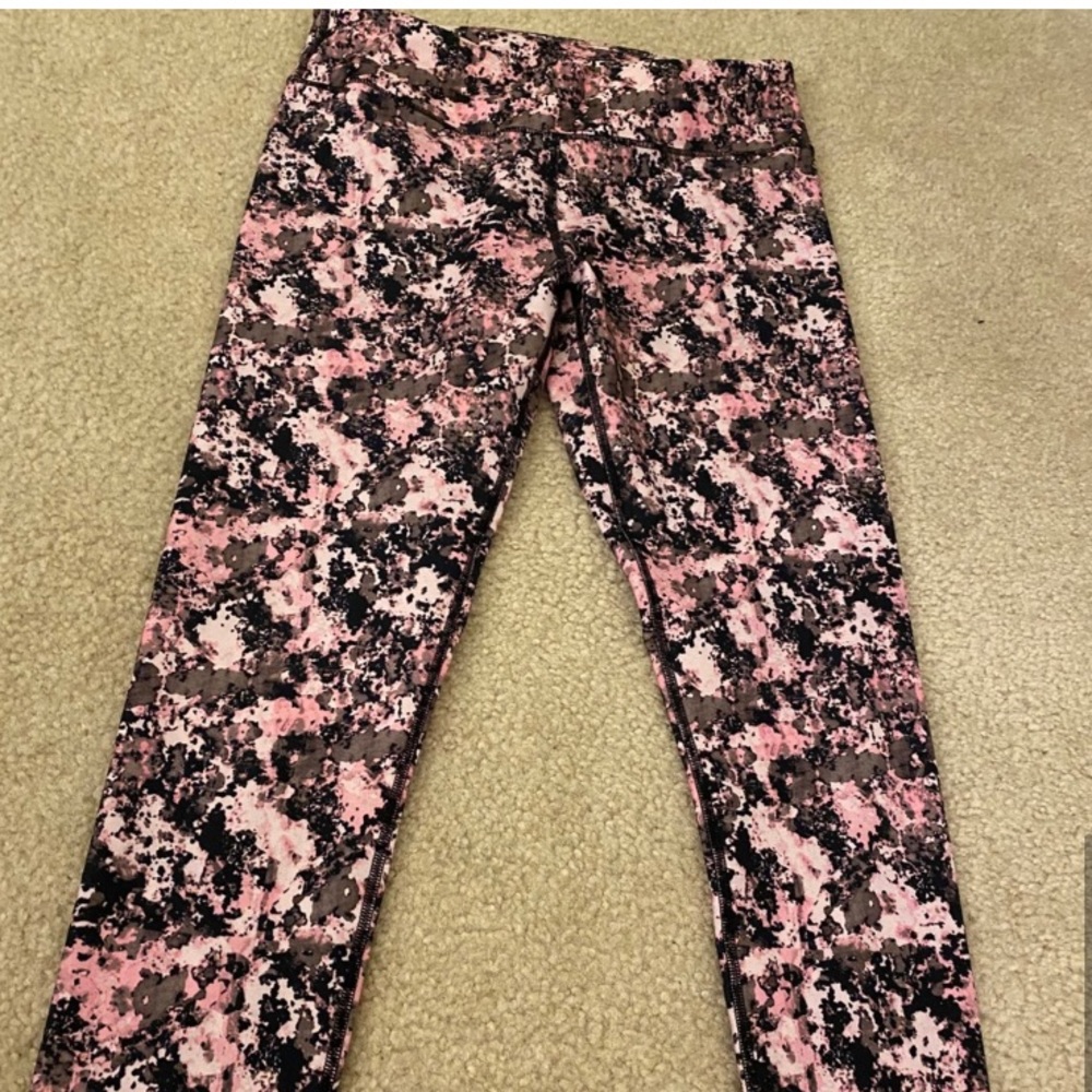 Fabletics Capri length / high waisted leggings